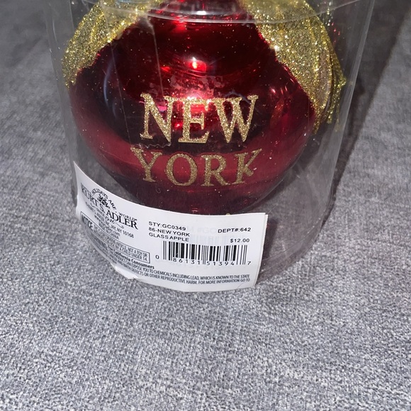 Kurt Adler "New York" Glass Apple Christmas Ornament - Picture 3 of 5